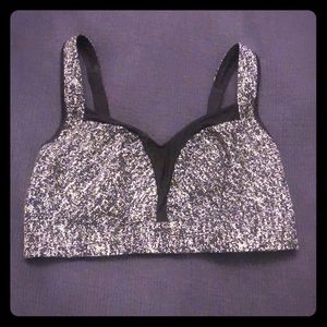 Lululemon Sports Bra - Ta Ta Tamer